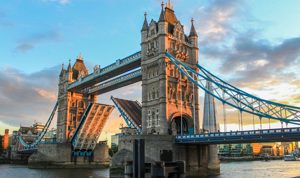Besuch bei der London Bridge während einer London Städtereise